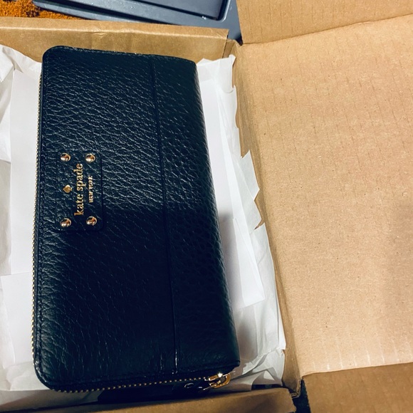 Brand new Kendra Scott wallet black - Picture 5 of 6